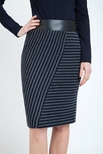 Load image into Gallery viewer, Midi Pencil Skirt Stripped