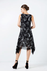 Sleeveless Layer Dress with Net Detail