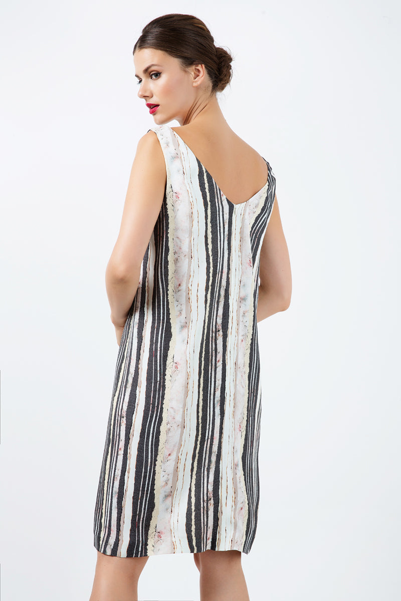 Conquista Φόρεμα midi Aμάνικο Casual V-Λαιμόκοψη Εμπριμέ Μπεζ C181-063-74