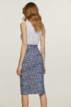Load image into Gallery viewer, Print Gabardine Pencil Skirt