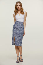 Load image into Gallery viewer, Print Gabardine Pencil Skirt