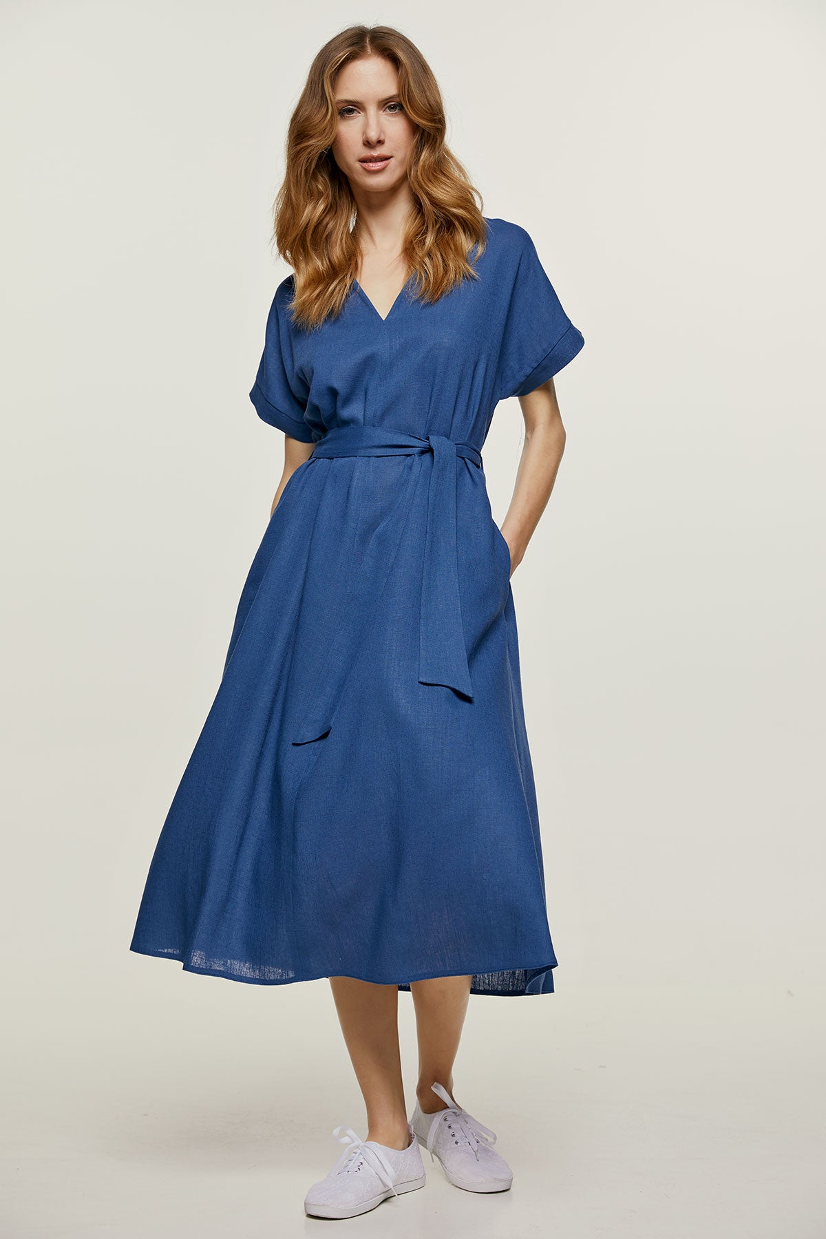 Conquista Φόρεμα Midi Casual V-Λαιμόκοψη Με Ζώνη Μονόχρωμο Βισκόζη Λινό Μπλε C221-402-62