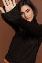 Load image into Gallery viewer, Black Turtleneck Pullover Si Fashion