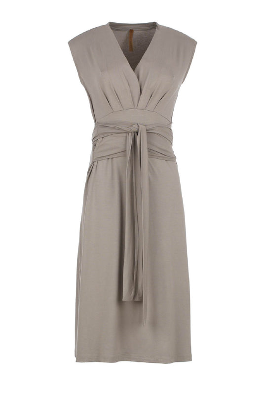 Κομψό φόρεμα μίντι με κρουαζέ μοτίβο σε χρώμα ζέρσεϊ με τύπωμα