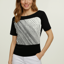Load image into Gallery viewer, Short Sleeve Top in Black