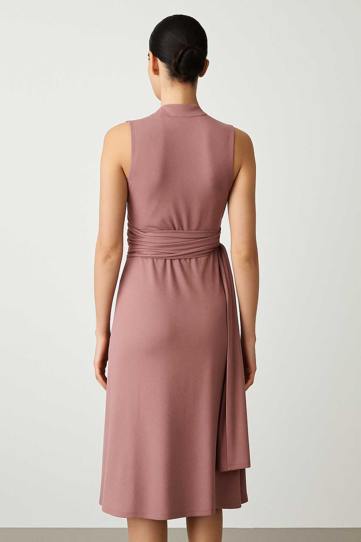 Φόρεμα Old Rose με V-Neck και αμάνικο ντεκολτέ – Μαλακό ζέρσεϊ από βισκόζη
