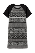 Load image into Gallery viewer, Black &amp; White Short Sleeve Straight Dress