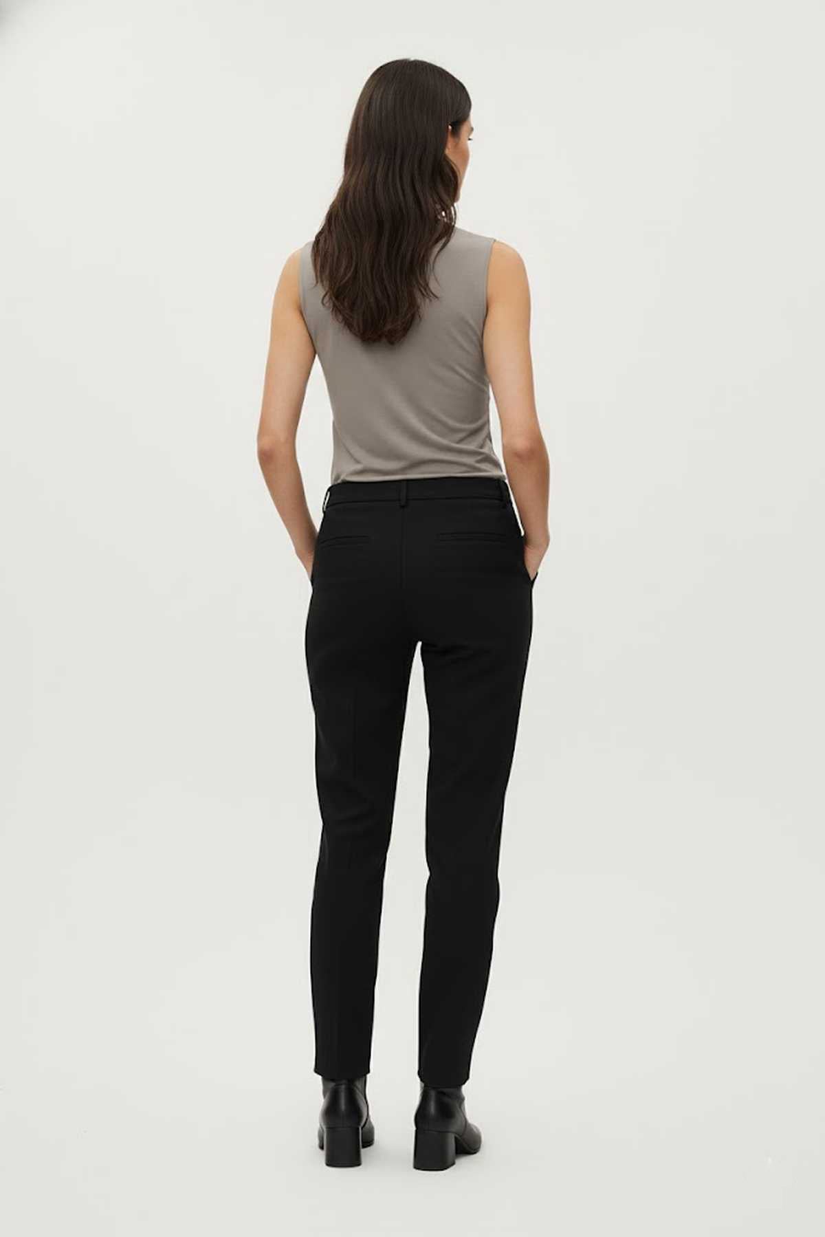 Conquista Τοπ Casual Αμάνικο V-Λαιμόκοψη Μονόχρωμο Βαμβάκι Ελαστάνη Σκούρο Γκρι-Καφέ C200-031-49