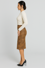 Load image into Gallery viewer, Elegant Ecru V-Neck Long Sleeve Jersey Top in Cotton-Blend