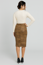 Load image into Gallery viewer, Elegant Ecru V-Neck Long Sleeve Jersey Top in Cotton-Blend