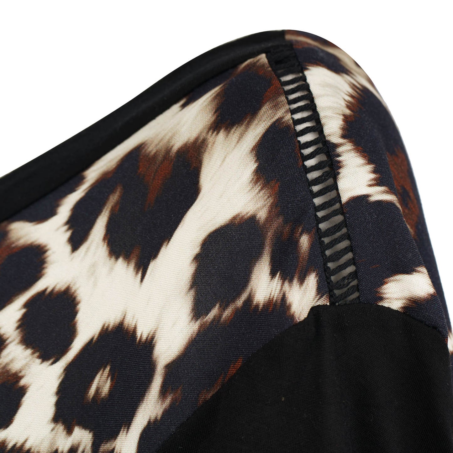 Conquista Μπλούζα Μακριά Casual V-Λαιμόκοψη Animal Print Συνδυασμός Υφασμάτων Βισκόζη Τένσελ Μαύρη C221-570-00
