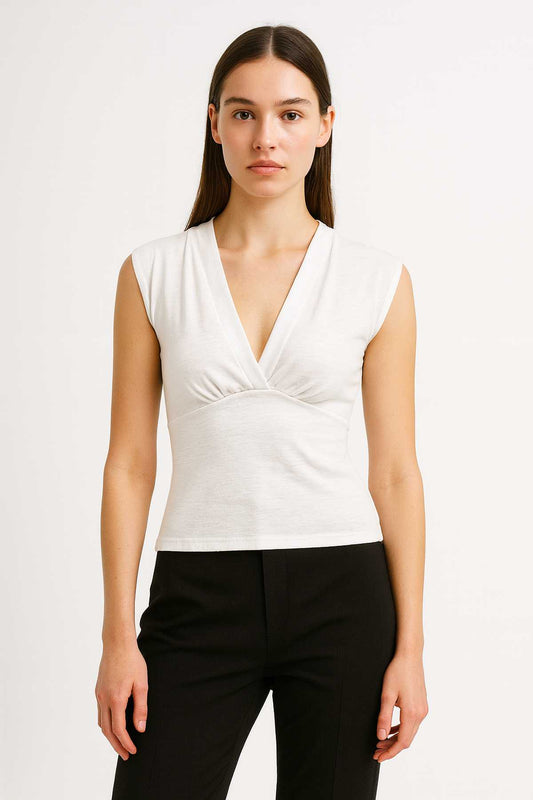Sleeveless V-Neck Jersey Top in Viscose-Blend Flama Yarn