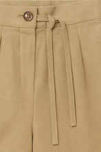 Load image into Gallery viewer, Tailored High-Waist Pleated Shorts