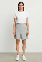 Load image into Gallery viewer, Cotton Gabardine Skirt with Buttoned Pockets