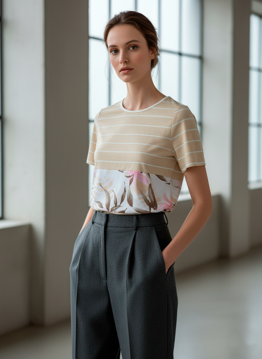 Ριγέ μπεζ τοπ με φλοράλ διακοσμητικά