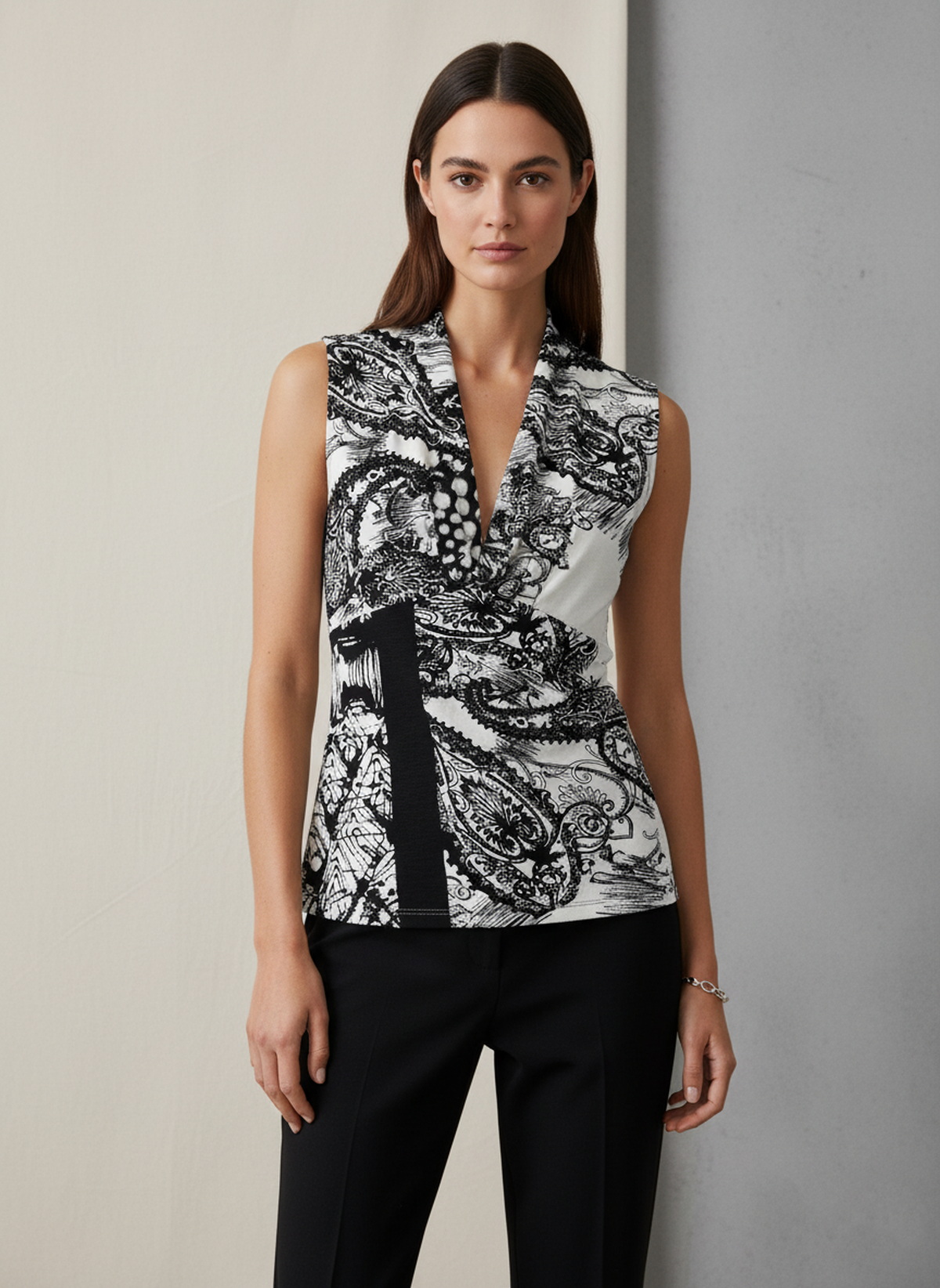 Conquista Τοπ Αμάνικο Office Look V-Λαιμόκοψη Εμπριμέ Μαύρο Λευκό C262-227-00