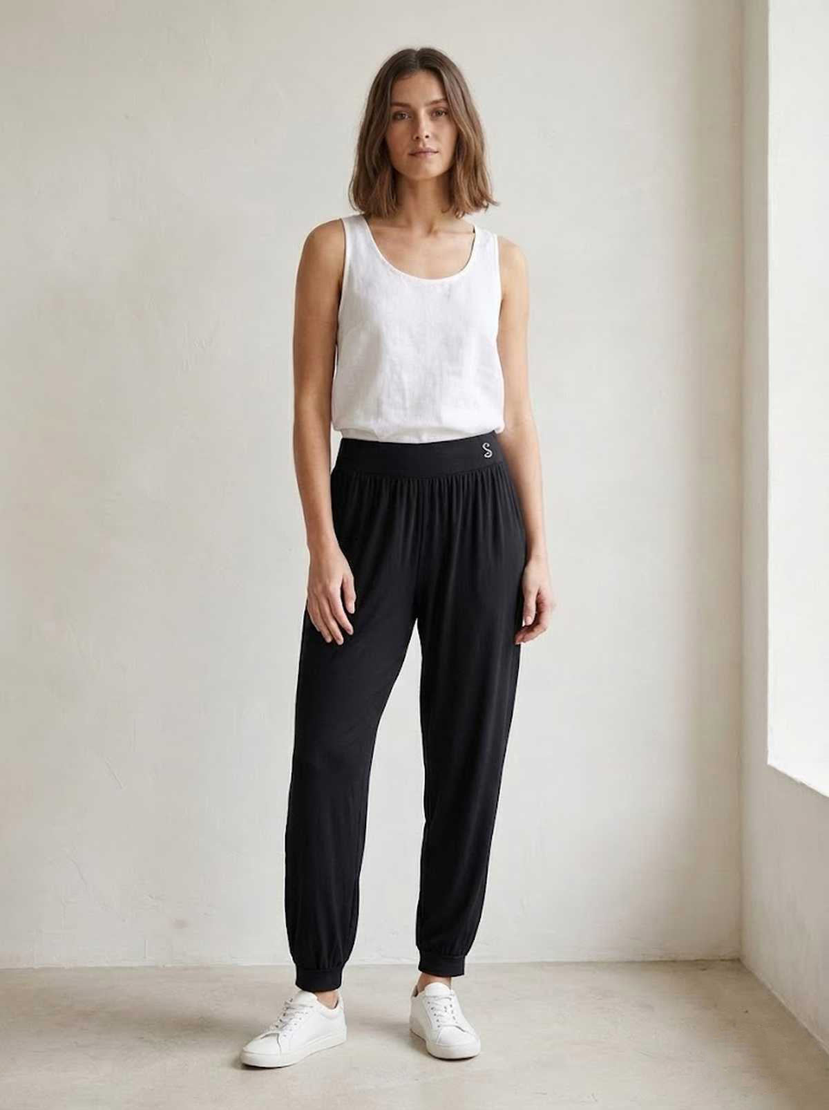 Conquista Παντελόνι Casual Jersey Με Λάστιχο Στη Μέση Άνετη Γραμμή Μονόχρωμο Μαύρο ME-440-00