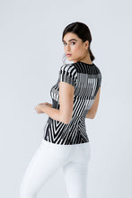 Load image into Gallery viewer, Short Sleeve Black and White Top