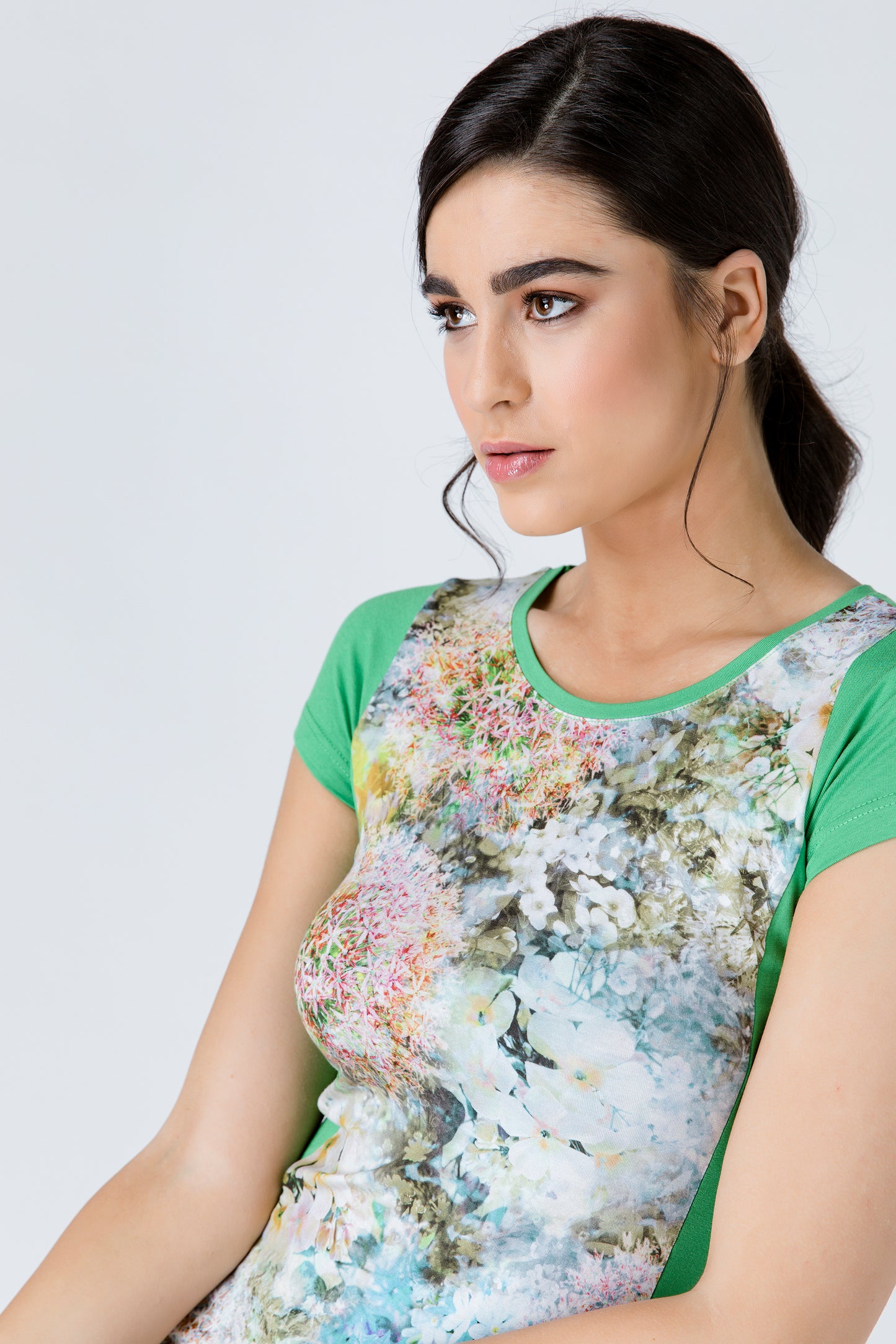 Conquista Μπλούζα Floral V-Λαιμόκοψη Καλοκαιρινή Πράσινη C140-465-17