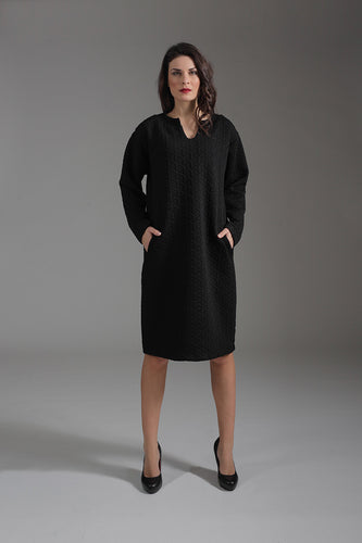 Relaxed Long Sleeve Sack Style Midi Dress in Quilt Jersey with Side Pockets