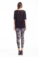 Load image into Gallery viewer, Conquista Lace Detail Top
