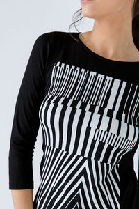 Black and White Print Detail Top