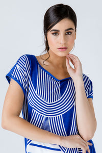 Print Top with Rounded Hemline