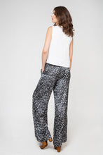 Load image into Gallery viewer, Wide Leg Print Trousers