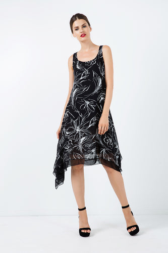 Sleeveless Layer Dress with Net Detail