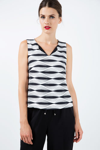 V Neck Sleeveless Top in Black