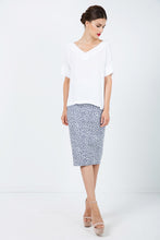 Load image into Gallery viewer, Short Sleeve V Neck Top with Trim Detail