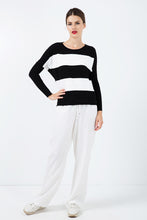 Load image into Gallery viewer, Long Wide Leg White Pants