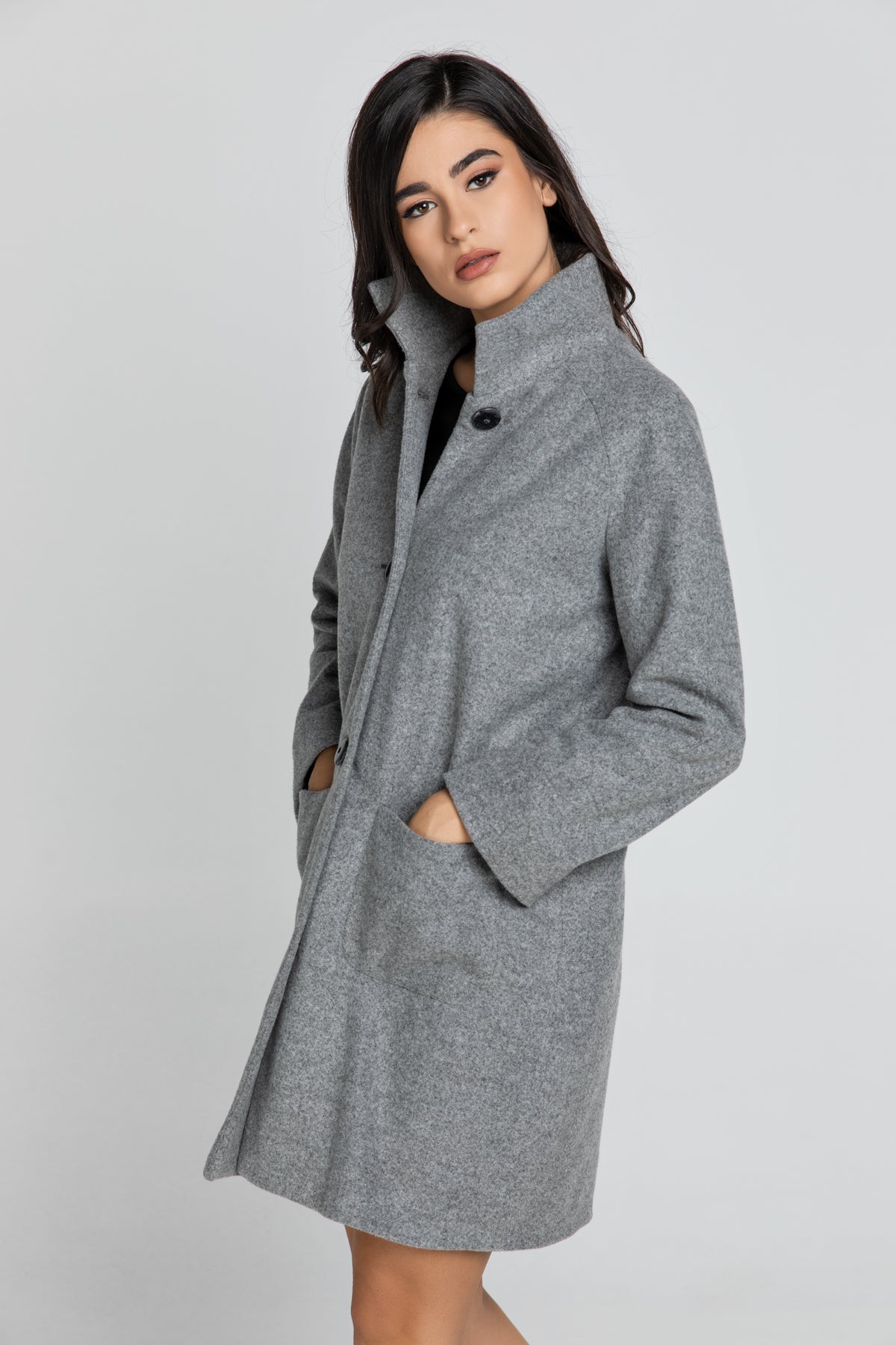 Γκρι παλτό με όρθιο γιακά από την Conquista Fashion