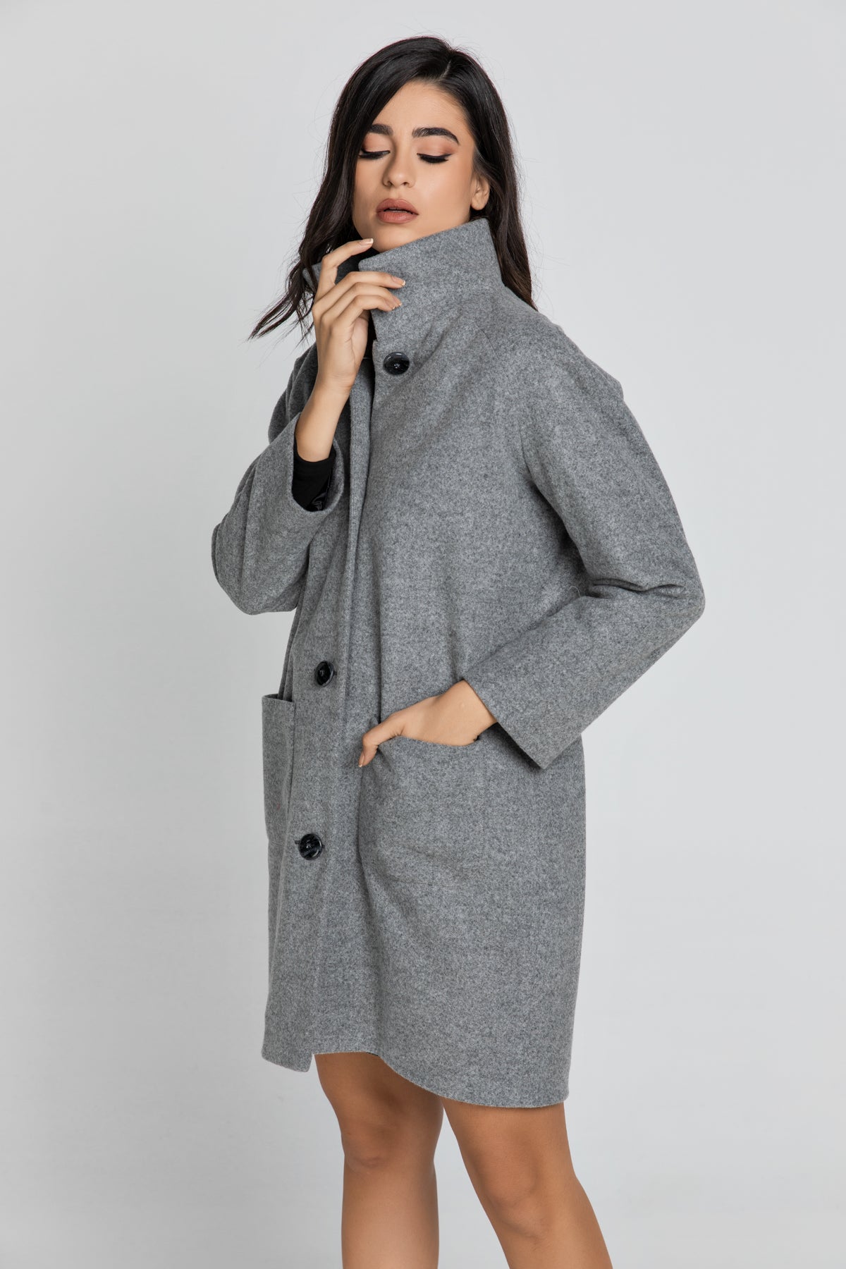 Γκρι παλτό με όρθιο γιακά από την Conquista Fashion