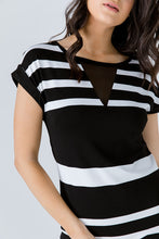 Load image into Gallery viewer, Straight Striped Dress