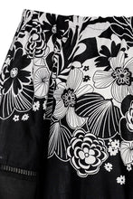 Load image into Gallery viewer, Floral Top with Bell Sleeves
