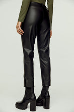 Load image into Gallery viewer, Black Faux Leather 7/8 Pants