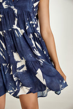Load image into Gallery viewer, Sleeveless Navy and White A Line Dress