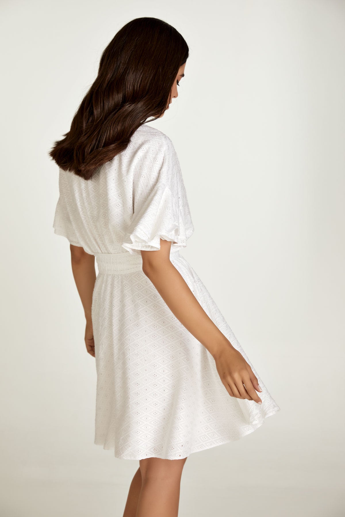 Conquista Φόρεμα Mini Casual Κοντομάνικο με Ζώνη Broderie Anglaise Λευκό C211-328-01