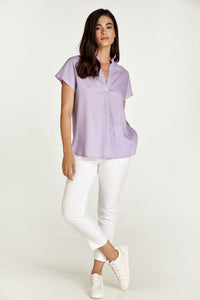 Sleeveless Lilac Top with a Mandarin Collar