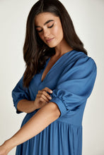 Load image into Gallery viewer, Blue V Neck Maxi Dress