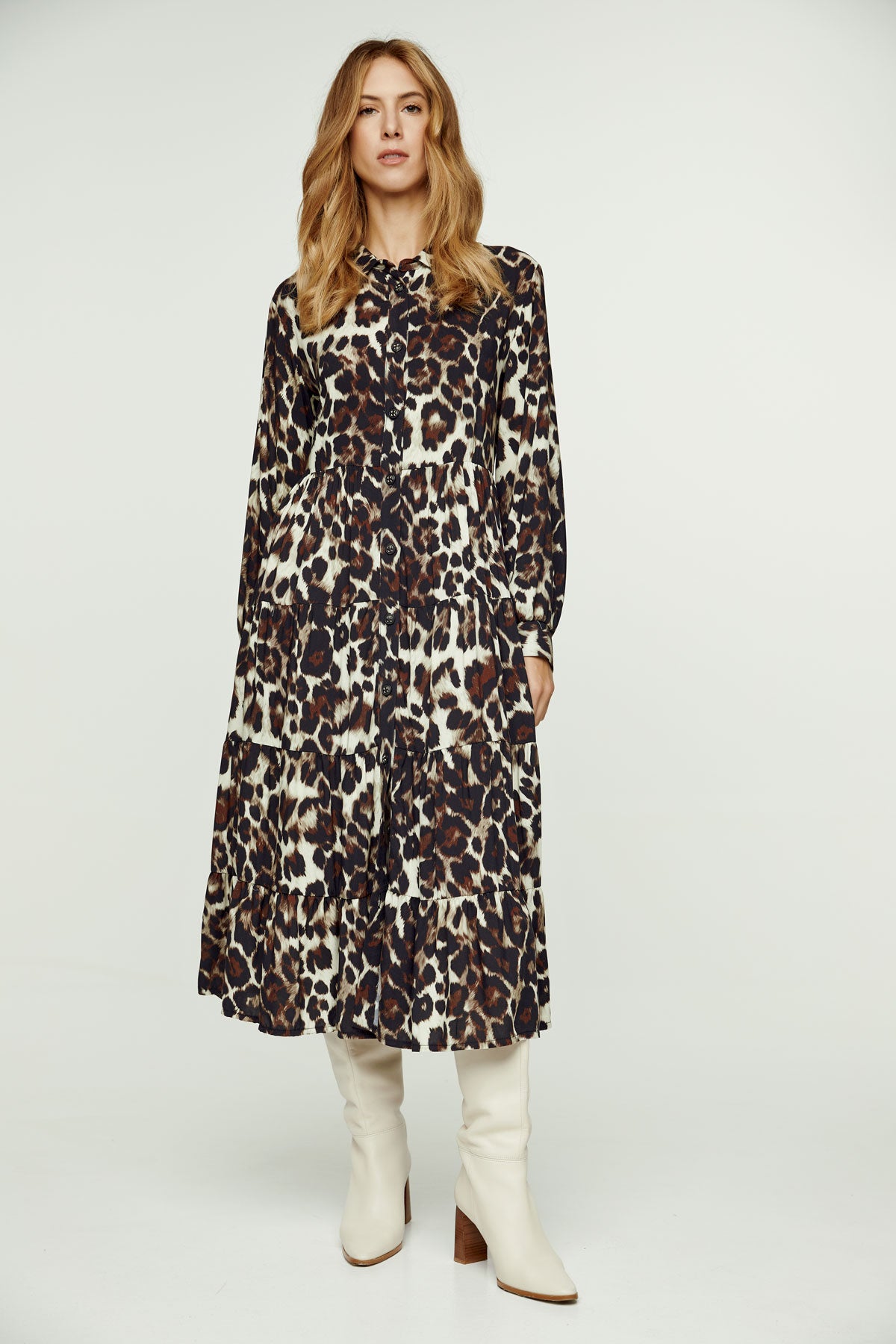 Φόρεμα με animal print και λεπτομέρειες κουμπιών