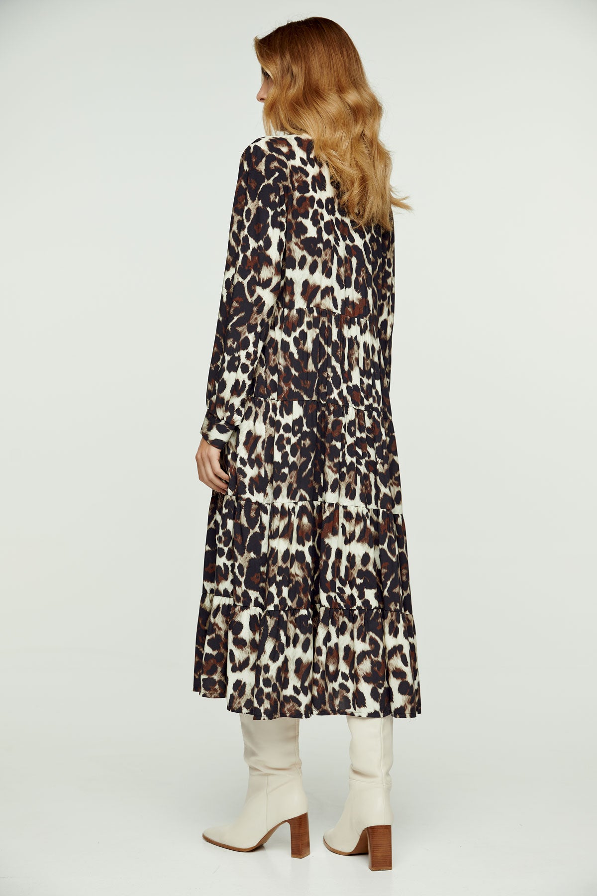 Φόρεμα με animal print και λεπτομέρειες κουμπιών