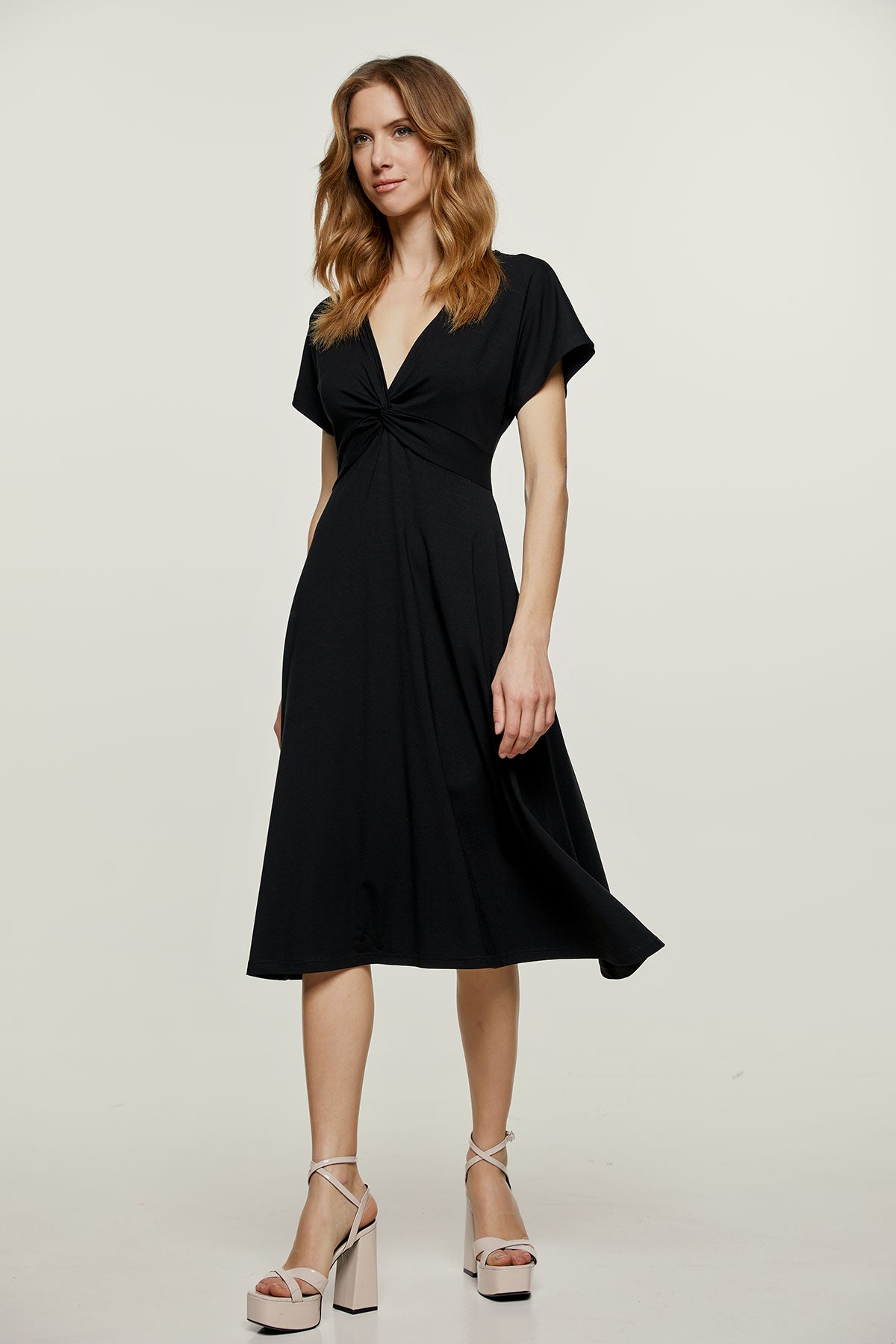 Black Knot Detail Midi Dress – Conquista