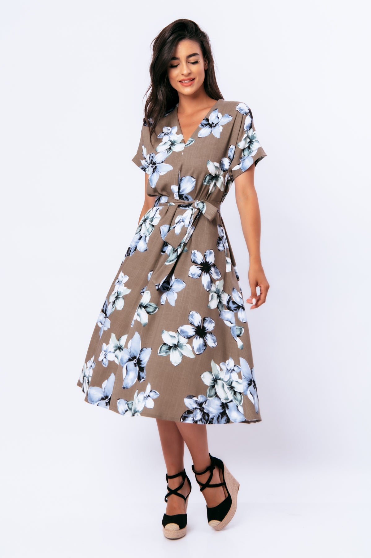 Conquista Φόρεμα Midi Casual V-Λαιμόκοψη Με Ζώνη Floral Μπεζ C221-086-51