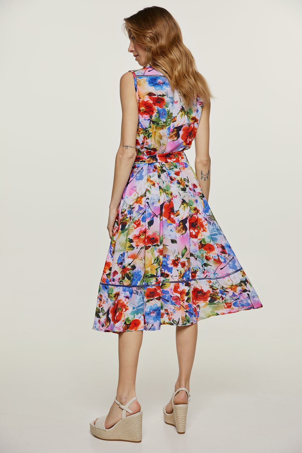 Floral Sleeveless Dress with Belt