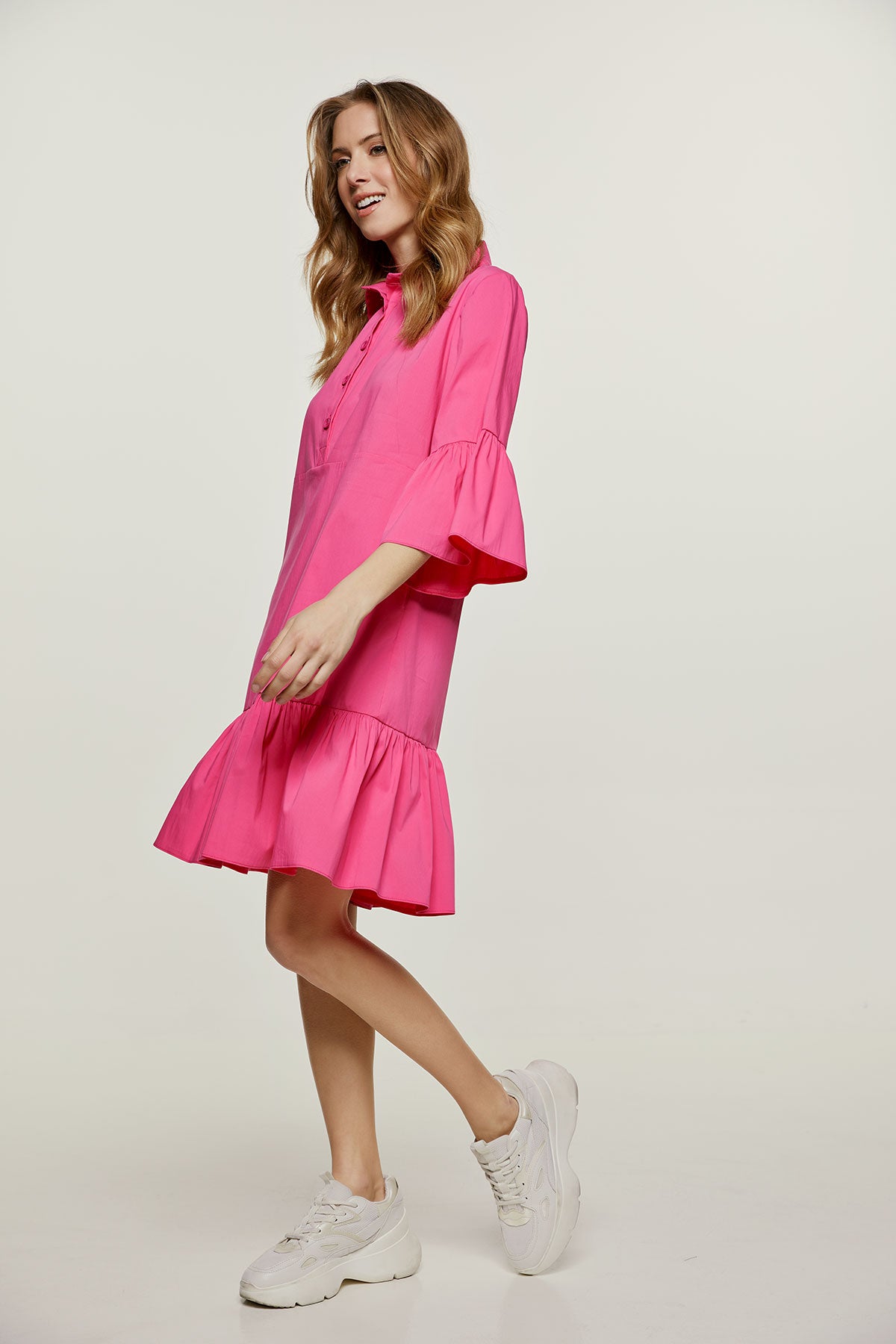 Conquista Φόρεμα Mini Casual Με Γιακά Κοντομάνικο Με Κουμπιά Με Βολάν Μονόχρωμο Φούξια C221-130-11